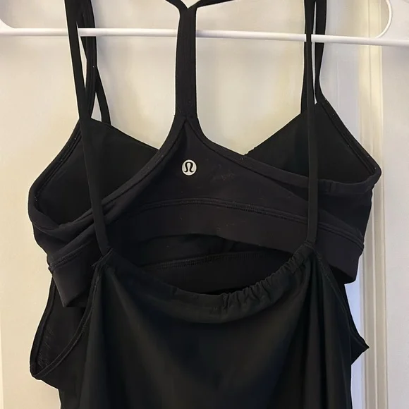 Lululemon black tank - Picture 2 of 4